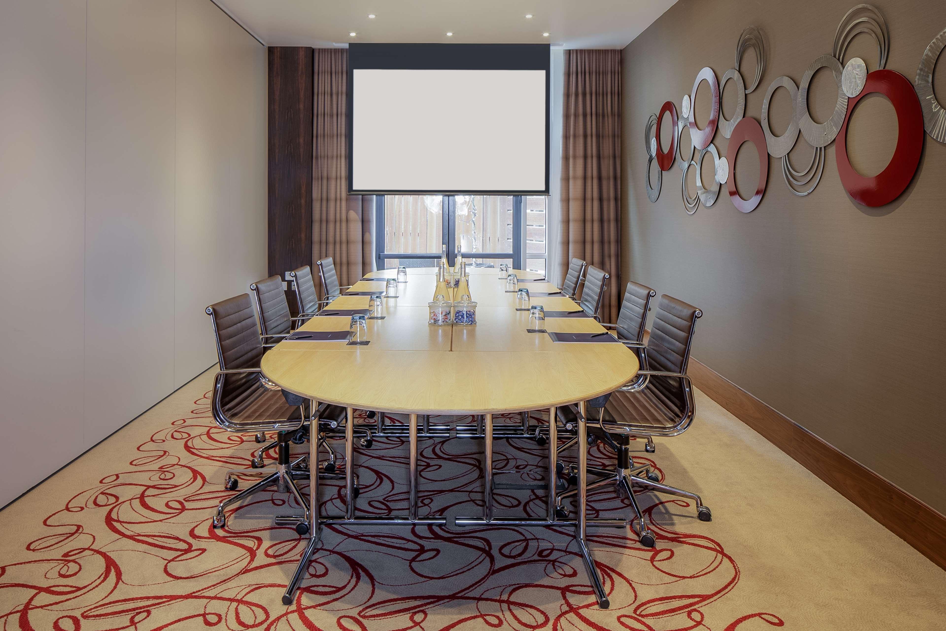 Hilton Hotel 4*