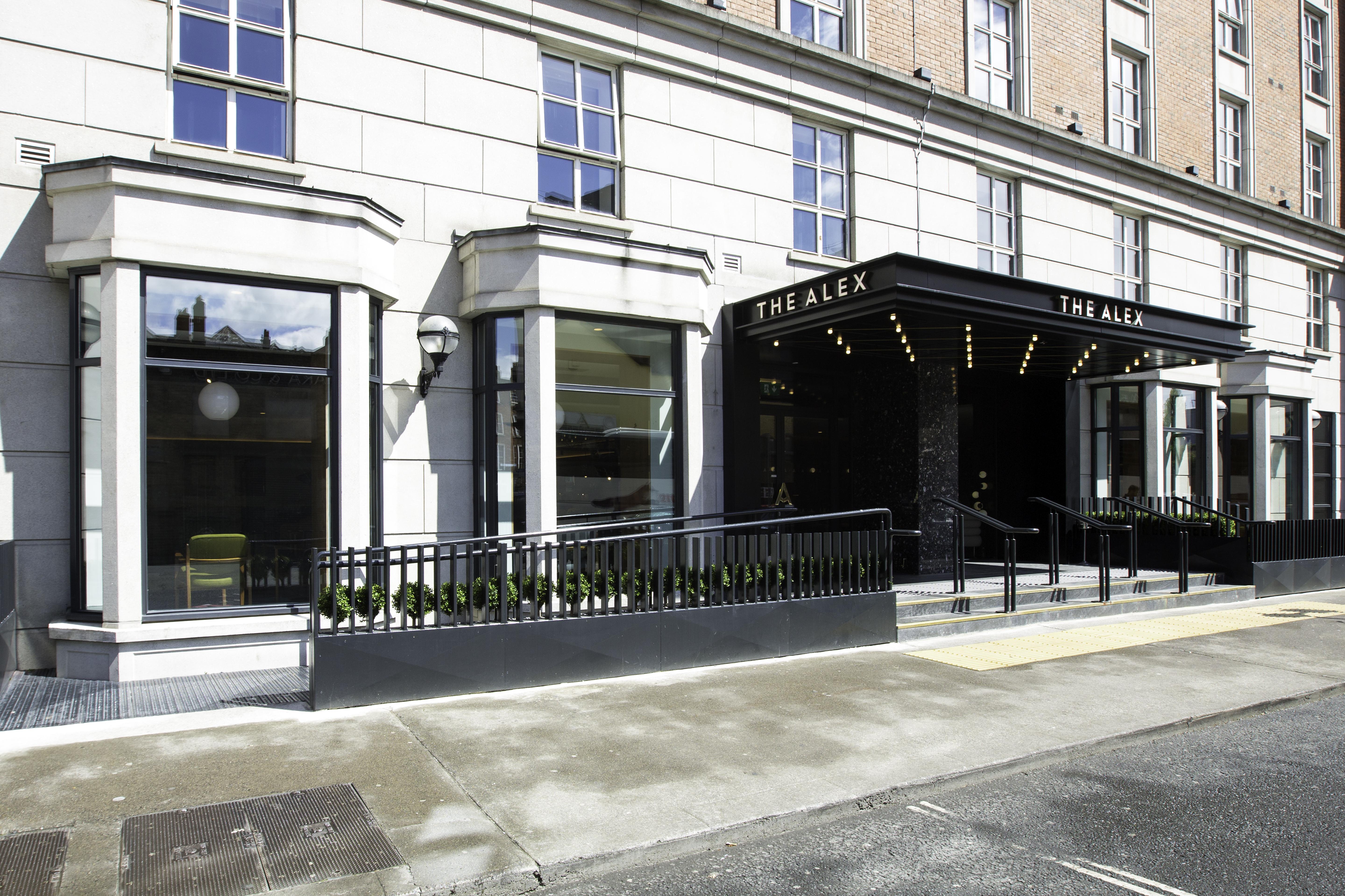 Hotel The Alex