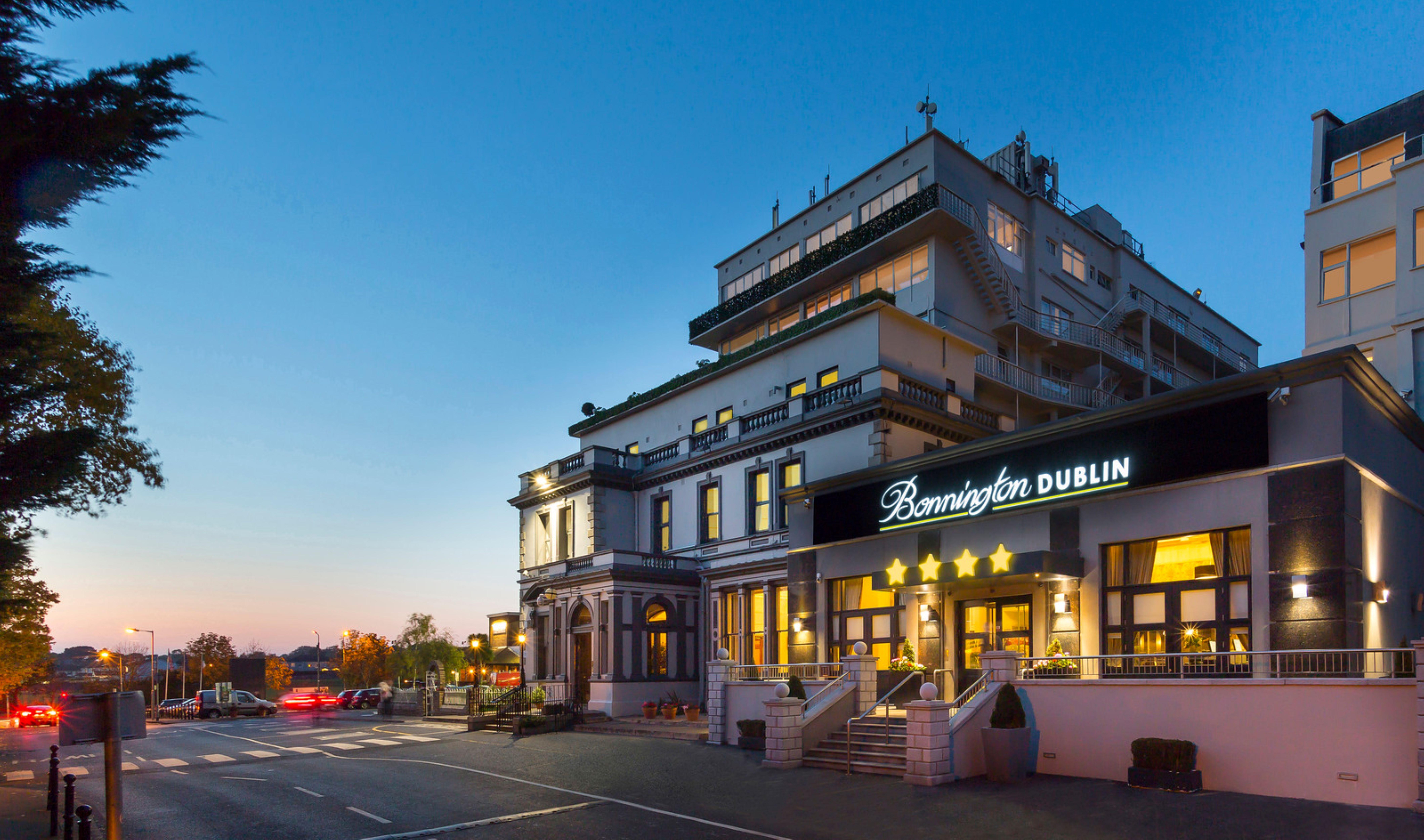 Bonnington & Leisure Centre Hotel