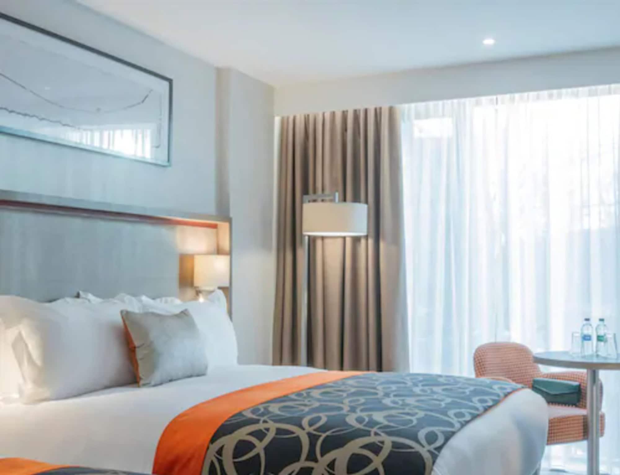 Hotel Clayton Charlemont