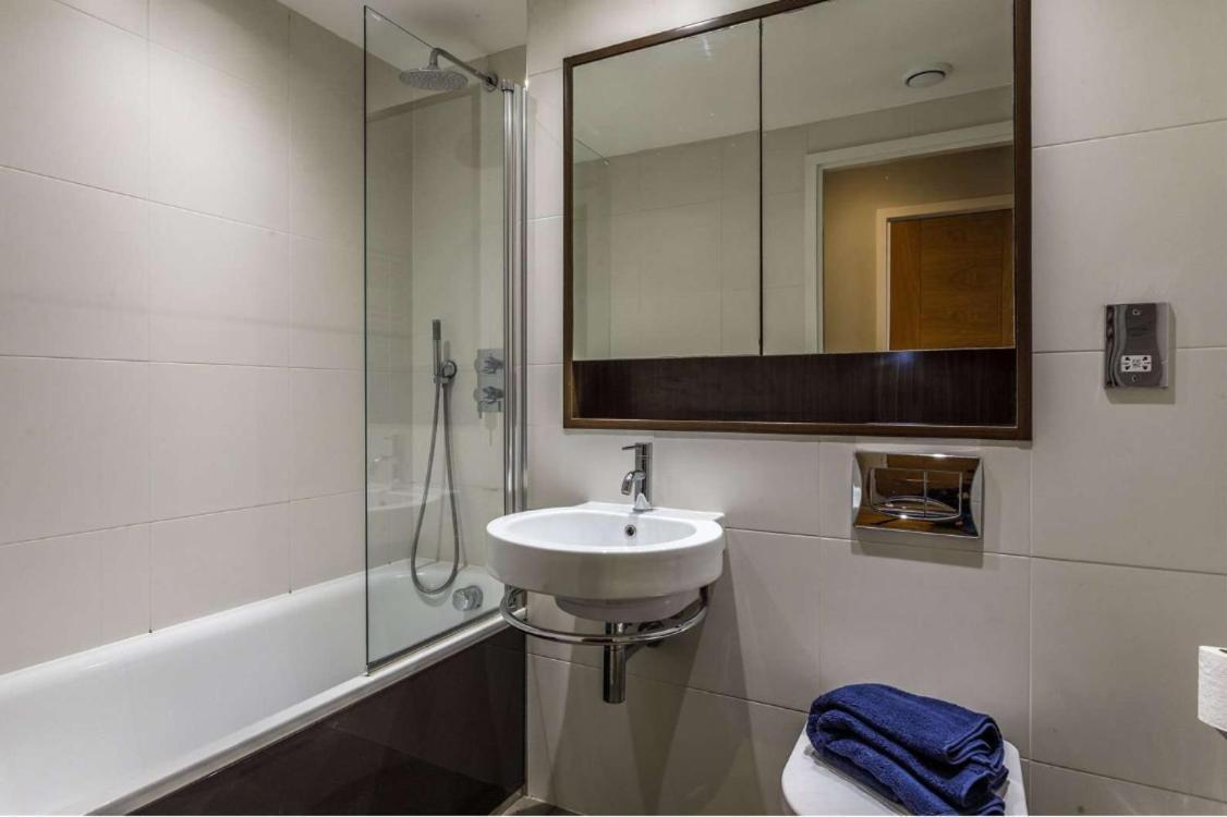 Private Available In Spacious High Rise With Park & View Dublin