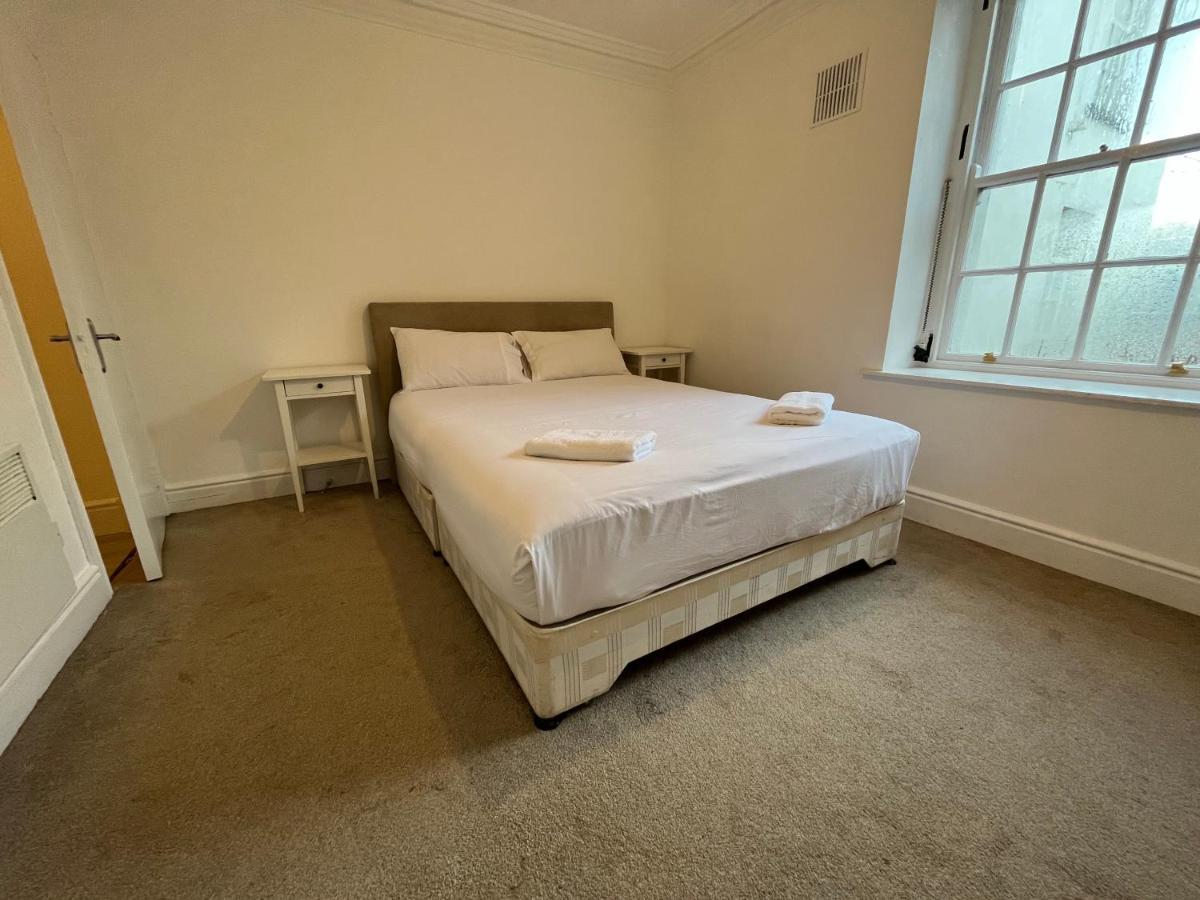 Apartment Leeson St *