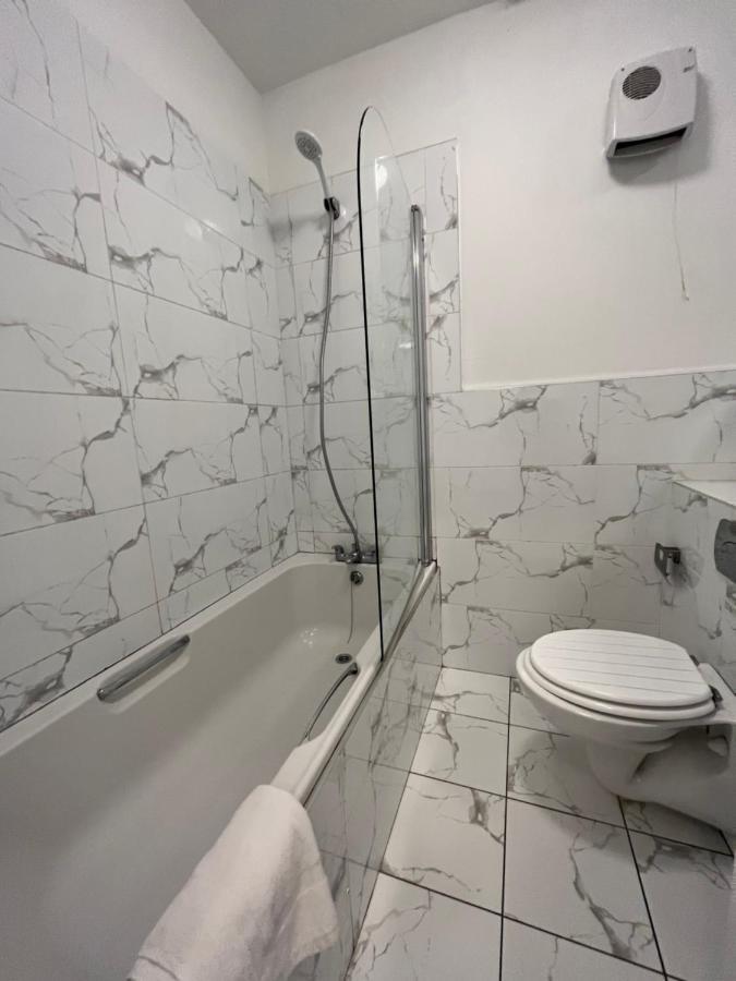 Apartment Leeson St *