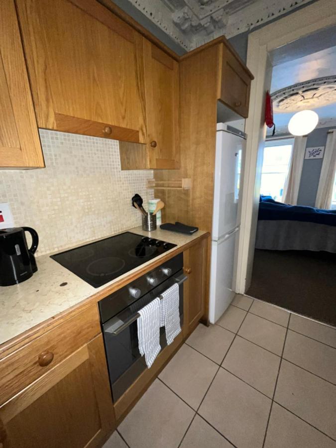 Thomas Street Apartment