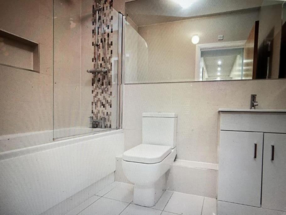 Beach Gem 5 Adult Spaces Plus Child Dublin