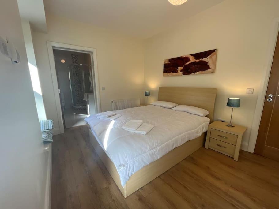 Beach Gem 5 Adult Spaces Plus Child *