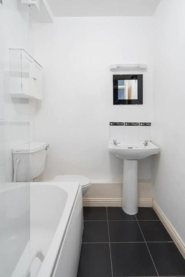 2bd Flat In Heart Of * Dublin