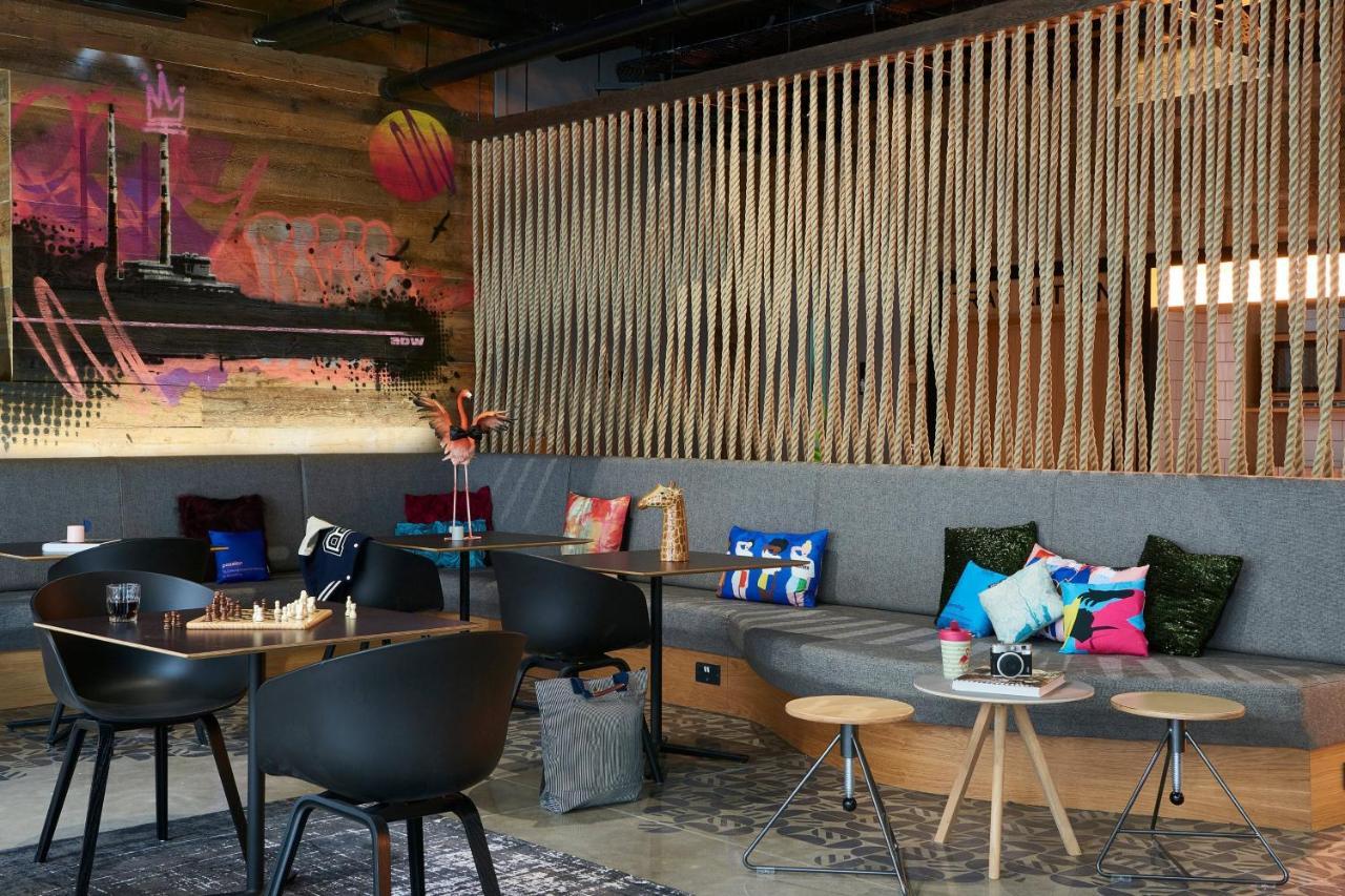 Hotel Moxy