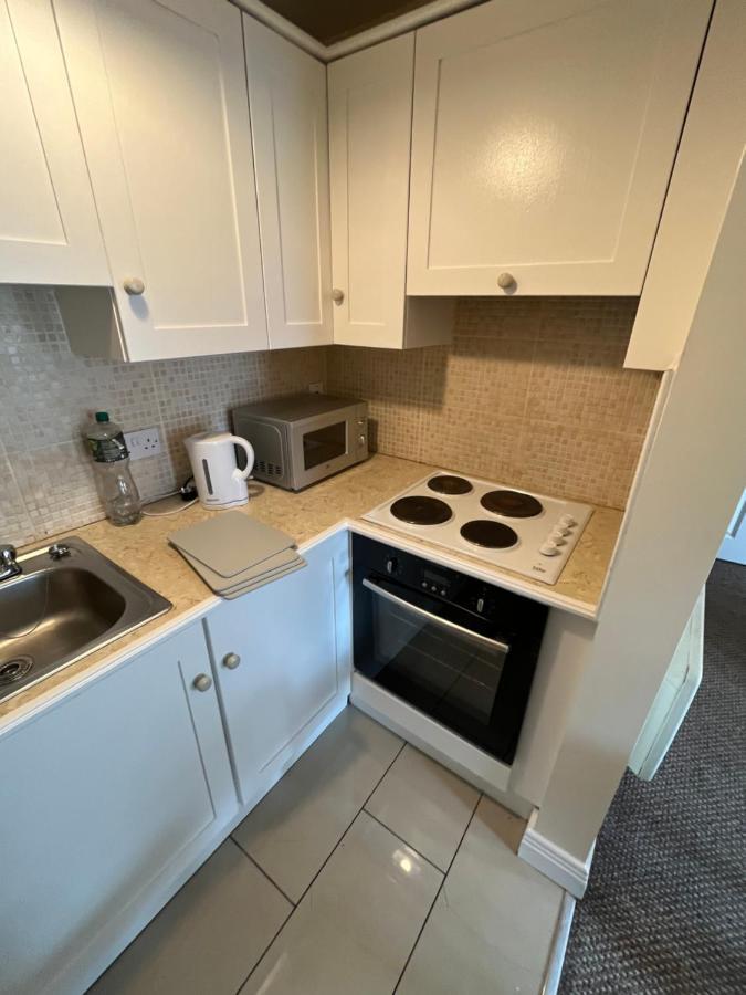 Thomas Street Apartment