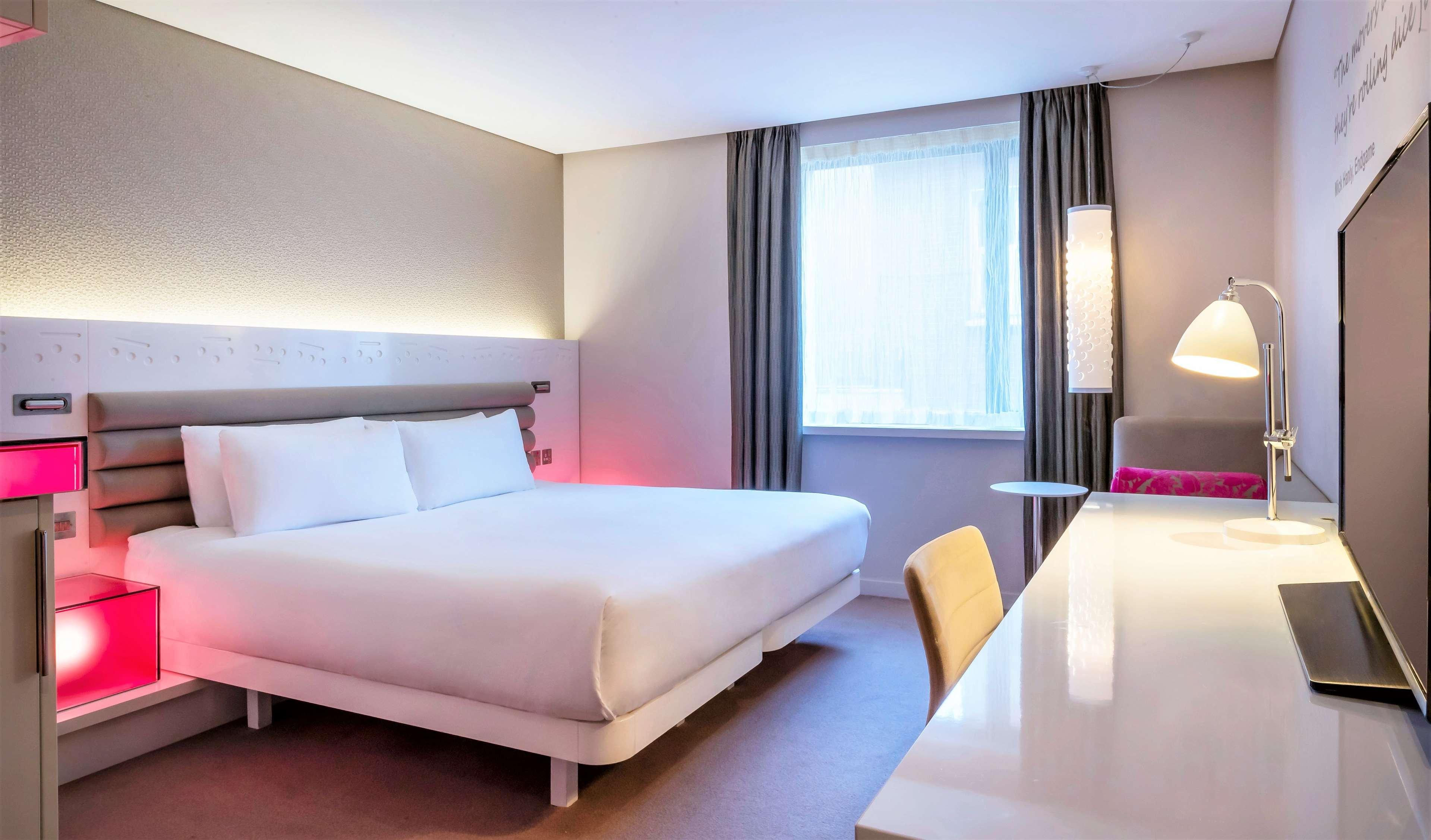 The Morrison Dublin, Curio Collection By Hilton Dublin