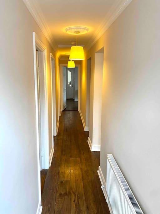 Holiday home City Centre House Close To 3 Arena *