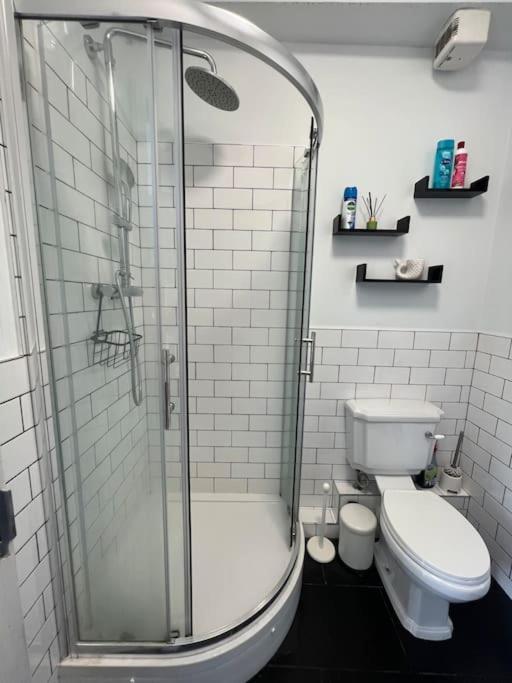 Stylish Flat With River View Apartment Dublin