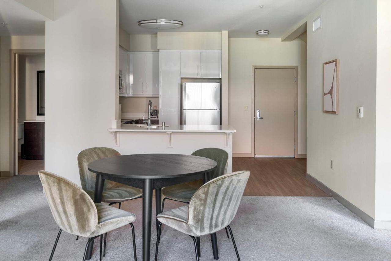 Apartment 3br W Pool Nr Bart Groceries Sfo-1459 Dublin