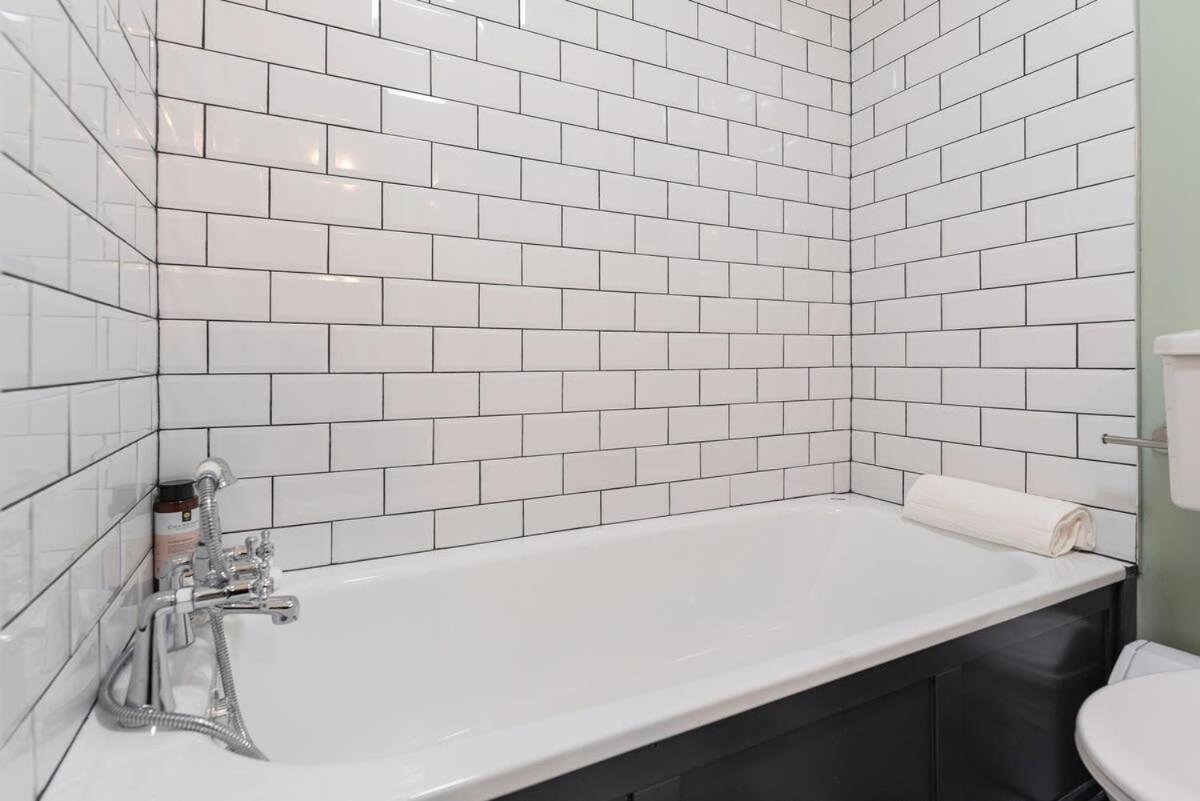 4 Poster Luxury Georgian Apartment Dublin