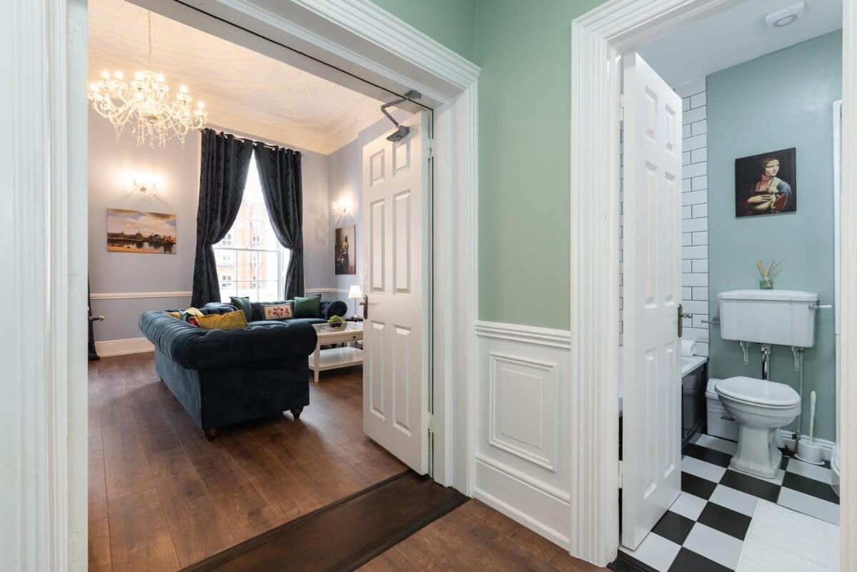 4 Poster Luxury Georgian Dublin