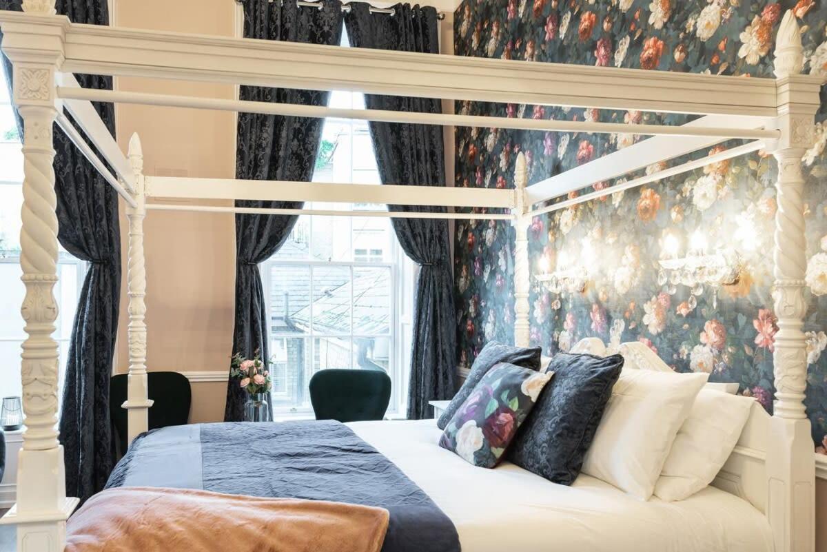 4 Poster Luxury Georgian Apartment Dublin