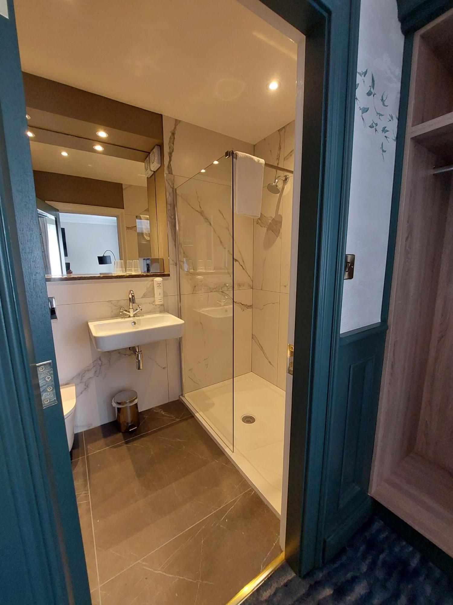 The Lansdowne Hotel 3*