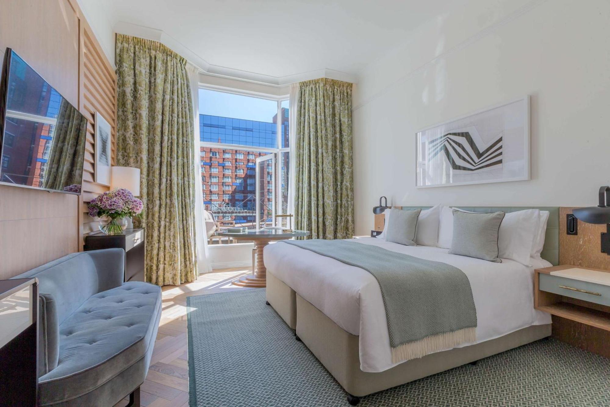 Conrad Hotel 5*