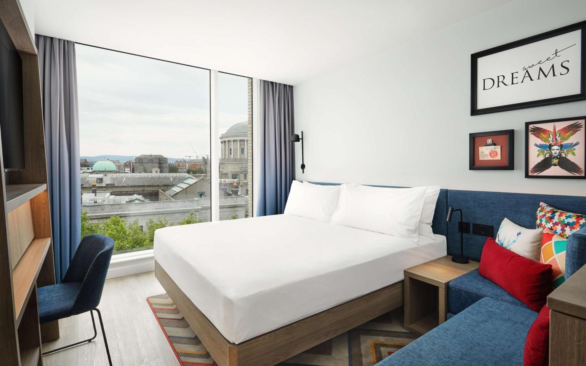 Hotel Hampton By Hilton Centre 3*