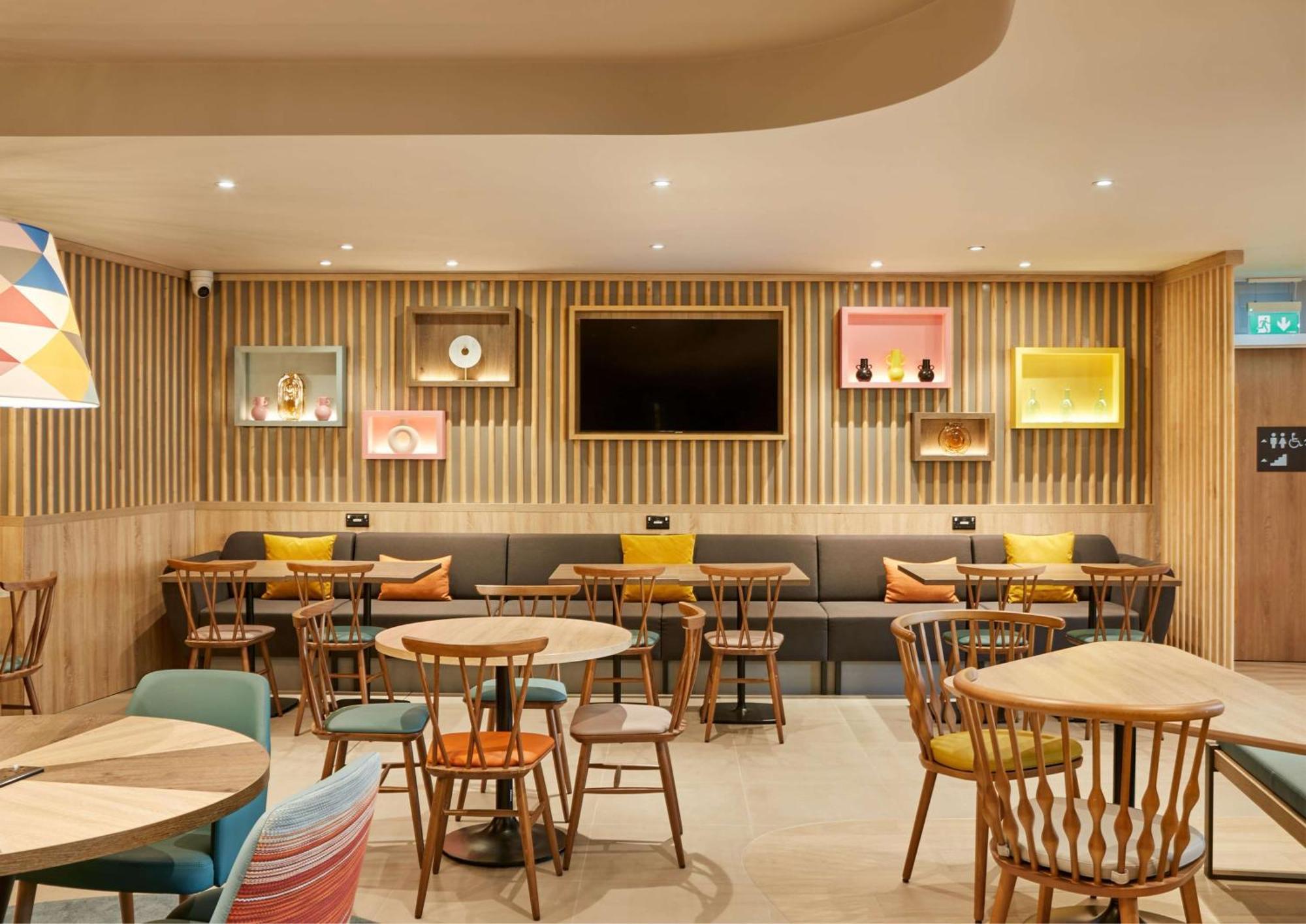 Hampton By Hilton Centre 3* Dublin