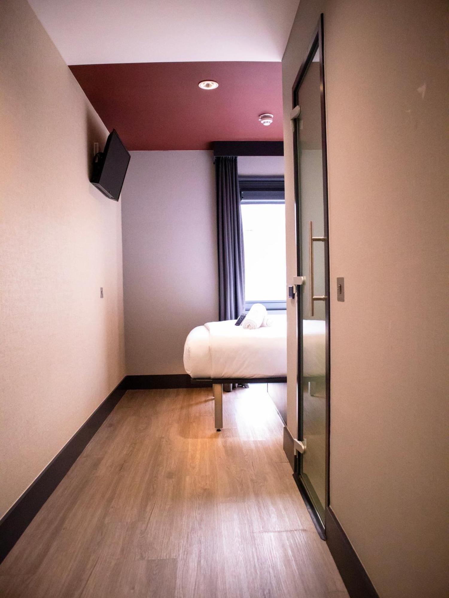 Hotel Easyhotel