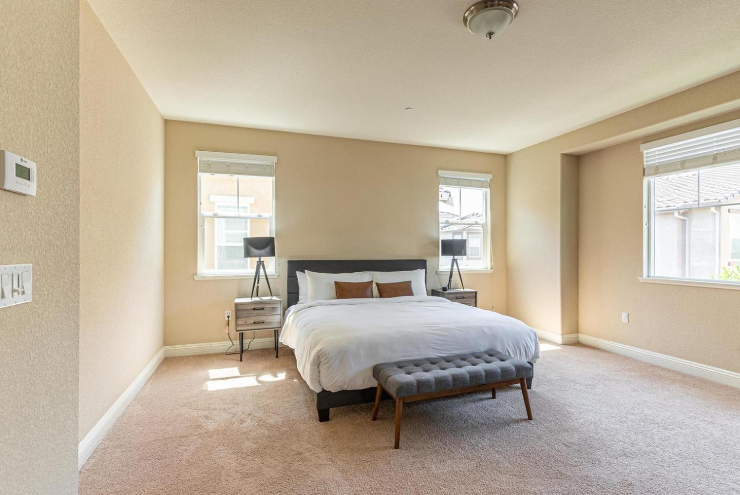 5br W Backyard Groceries Playground Sfo-1565 *