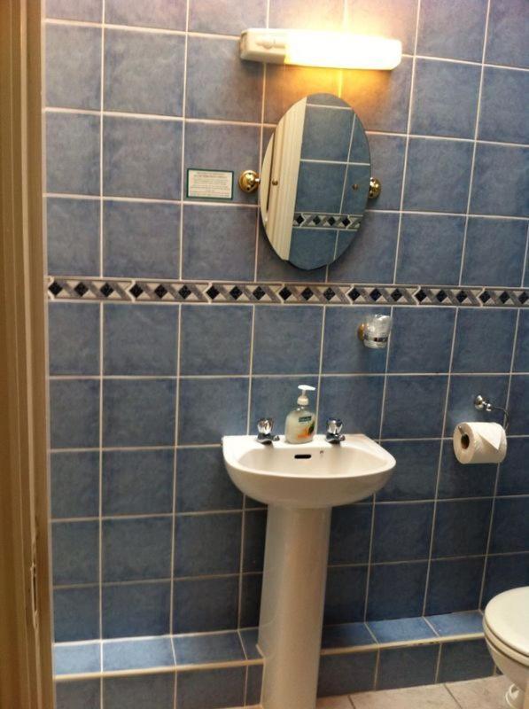 Guest house Ashling House Serviced