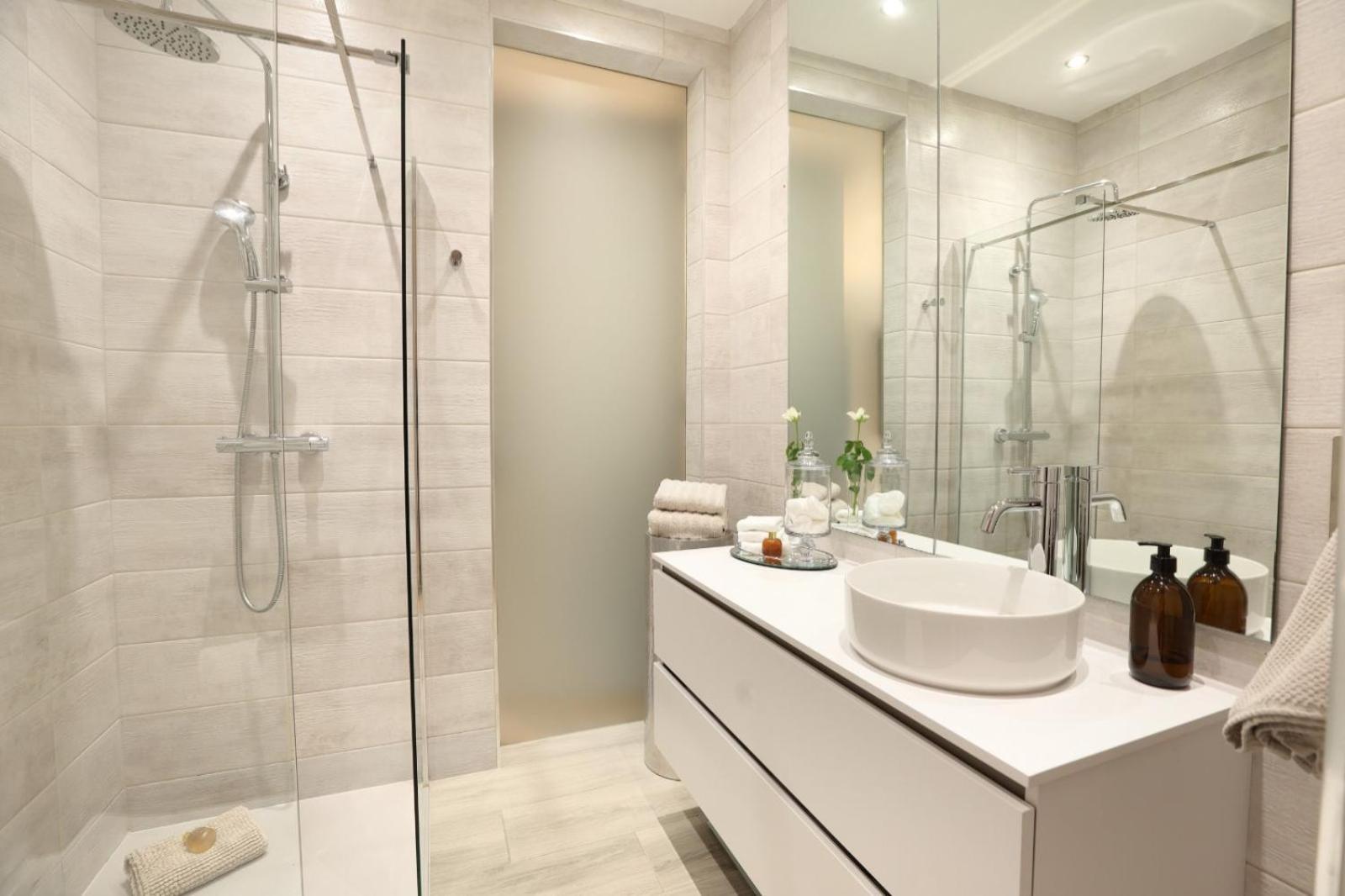 Villa Luxurious South