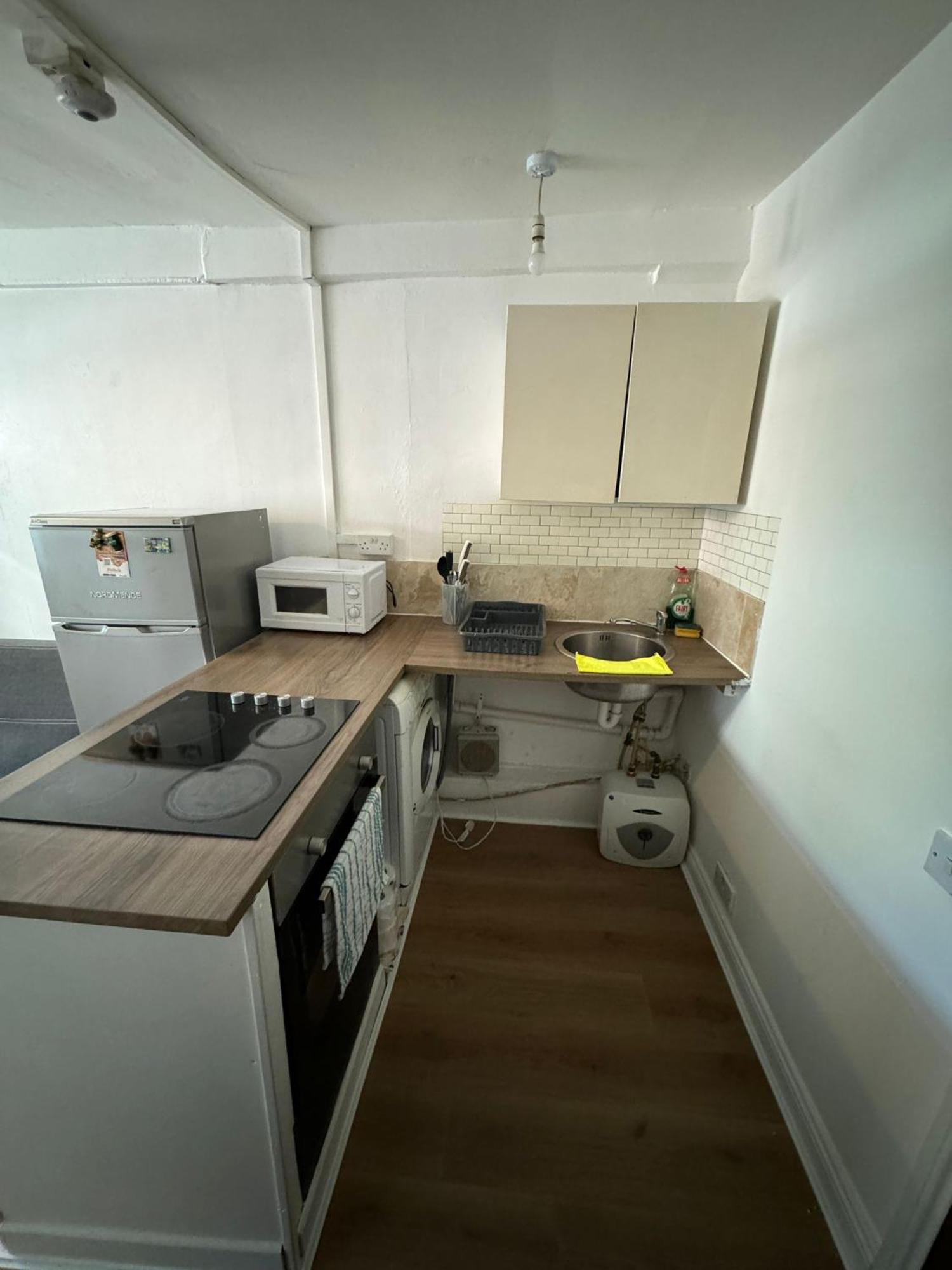 Cosy Near City Center Apartment