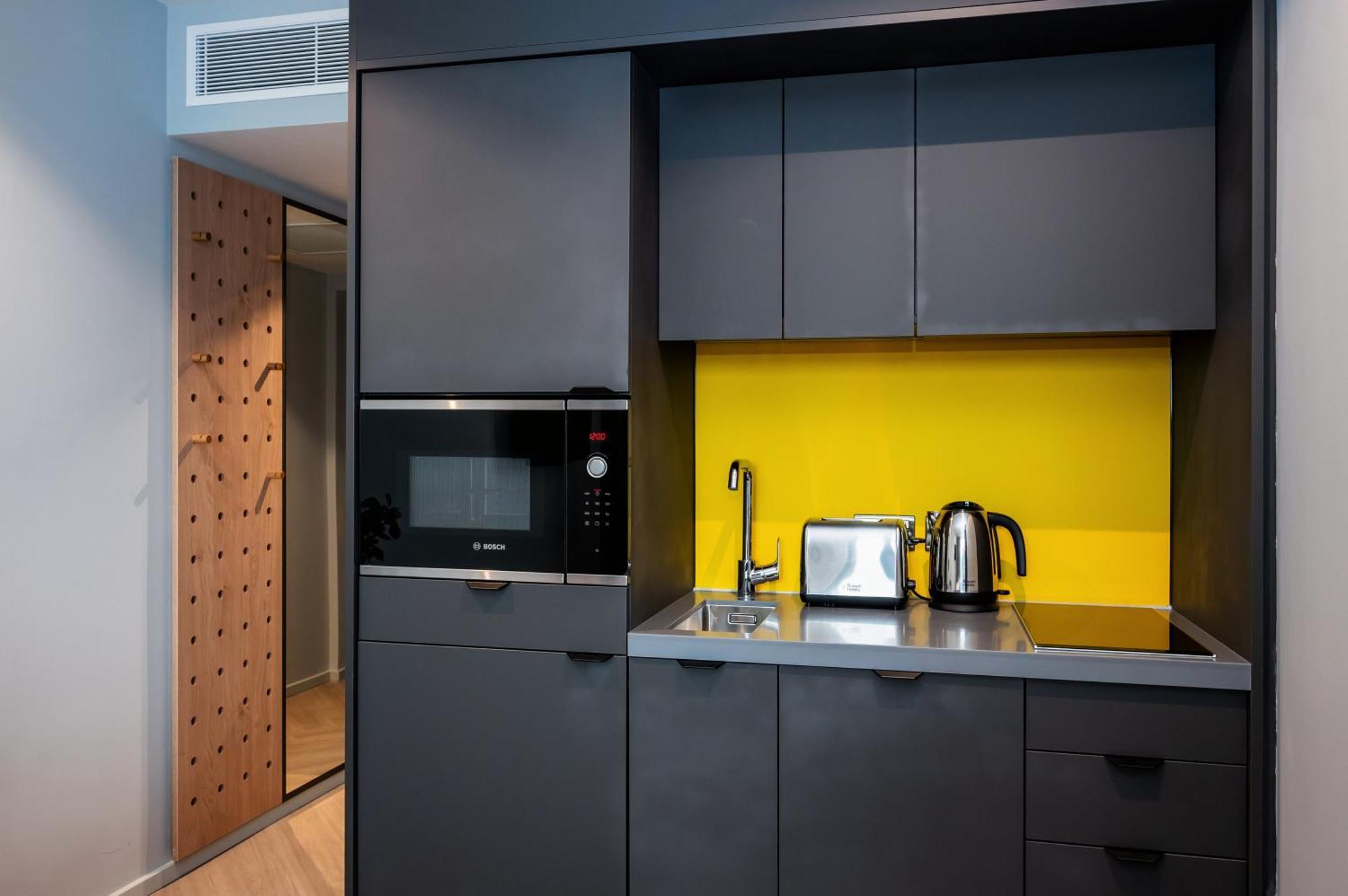 Aparthotel Staycity Quay 4*