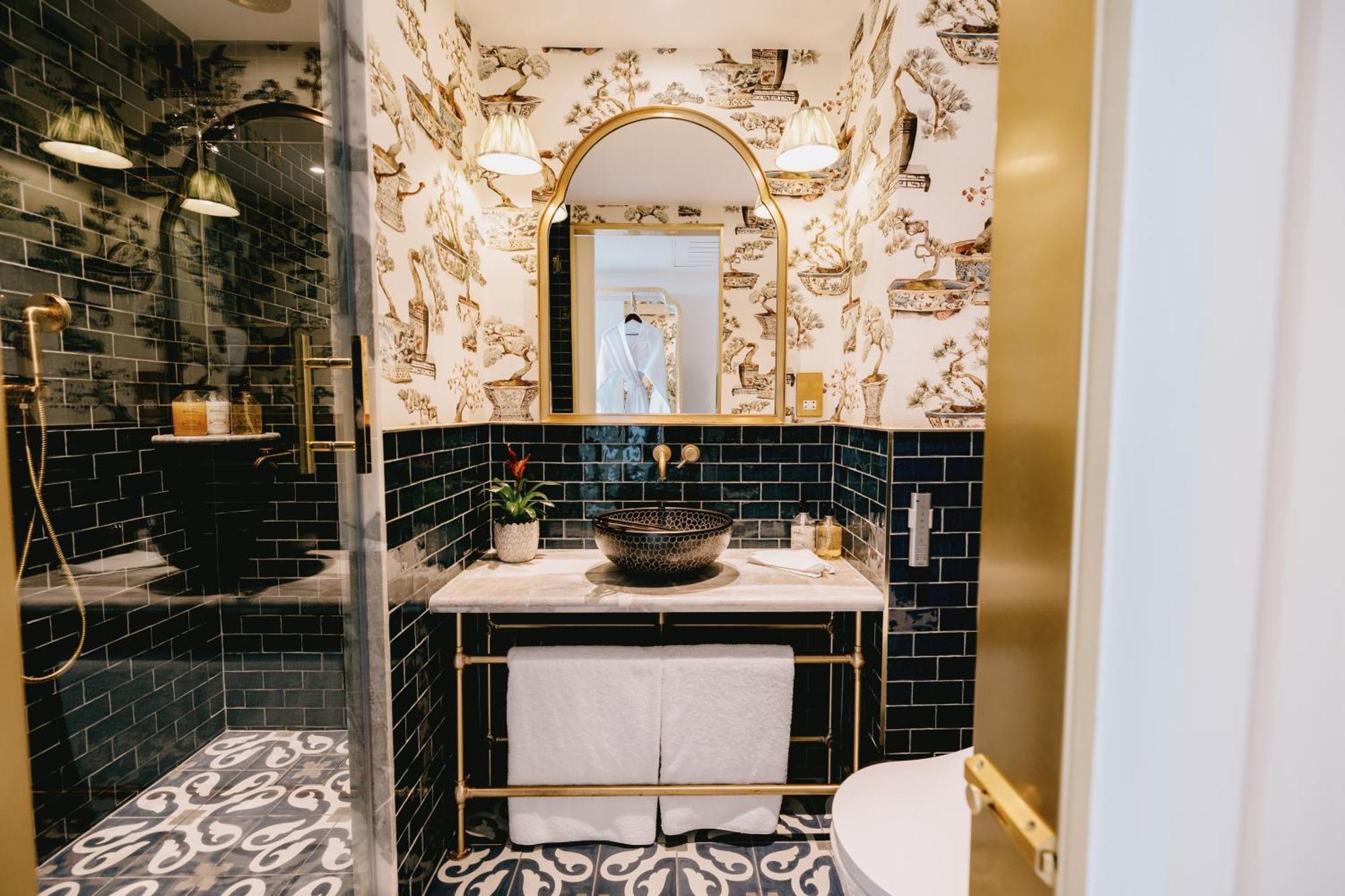 The Leinster Hotel 5*