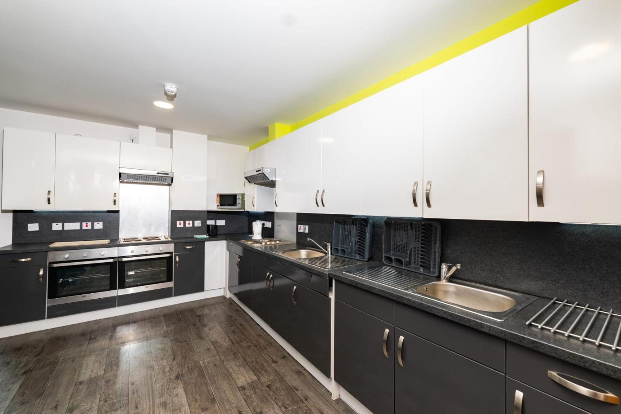 Apartment Stylish & Private At Binary Hub In Dublin