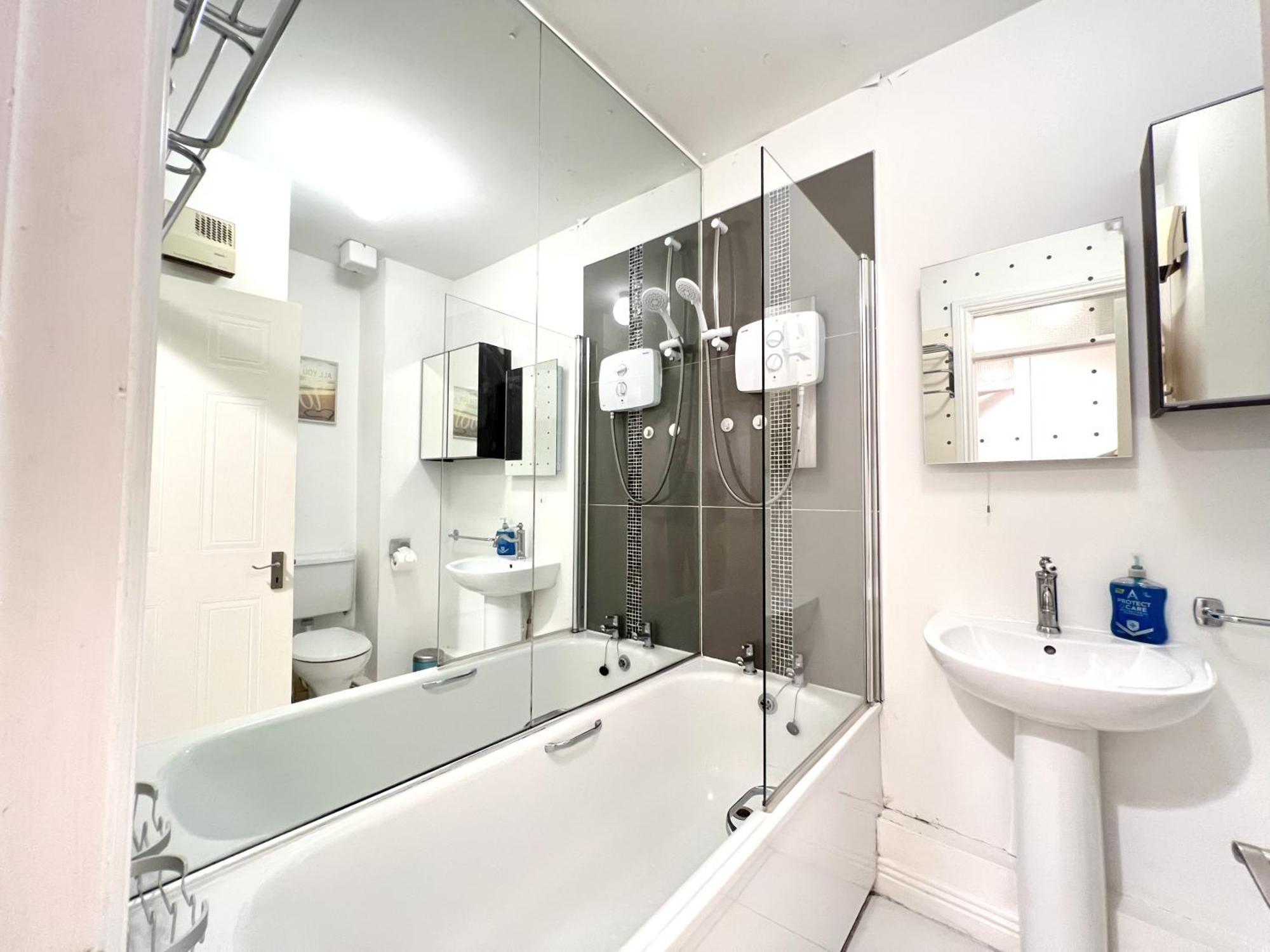 One Bedroom In Centre * Dublin