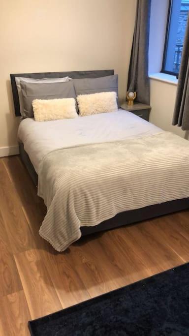 In The Heart Of 2 Bedrooms Apartment