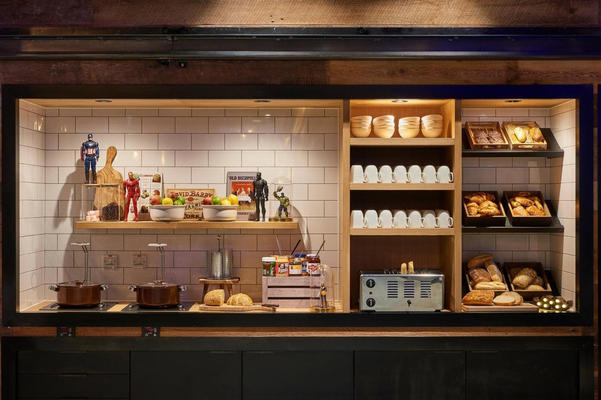 Hotel Moxy 4*