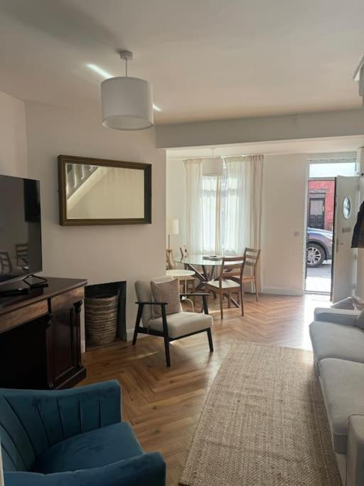 Original 1920s Center House Fully Renovated