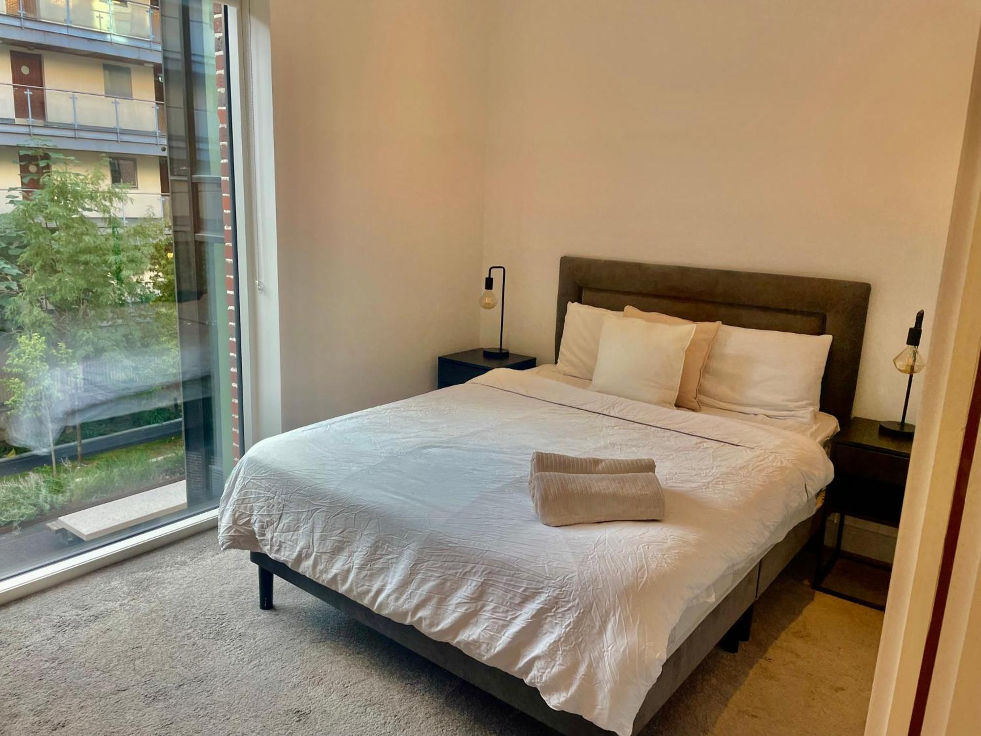 Homestay Modern Ensuite Double Bedroom *