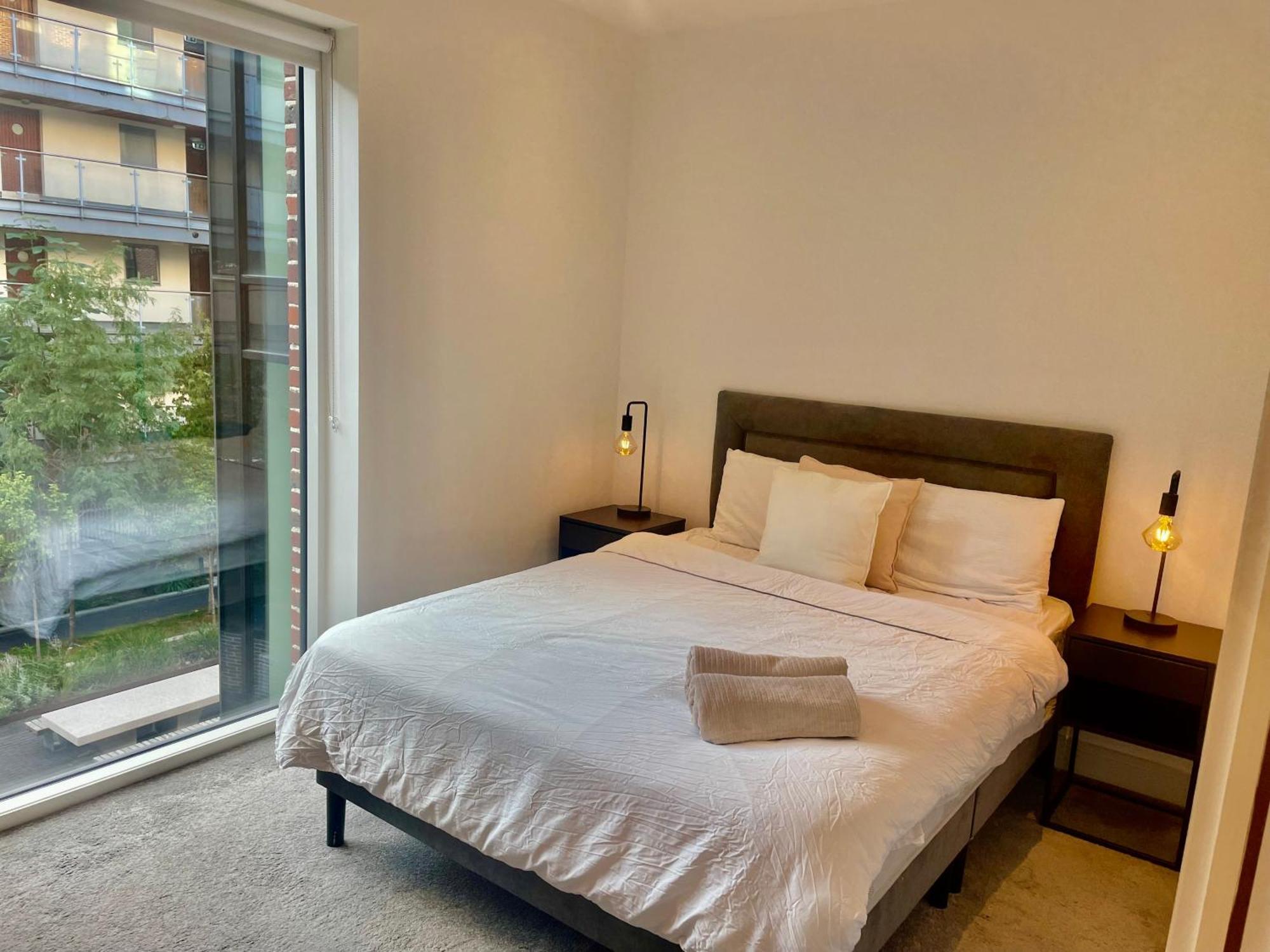 Homestay Modern Ensuite Double Bedroom