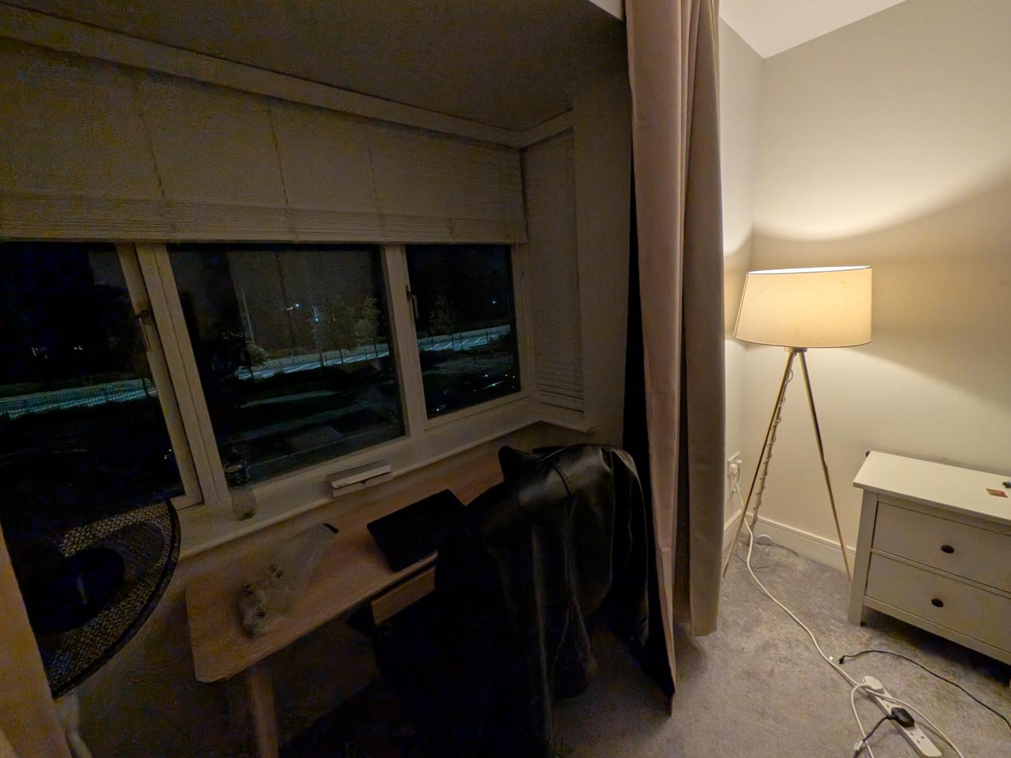Homestay Pvt With Direct Train To Center 25 Mins *