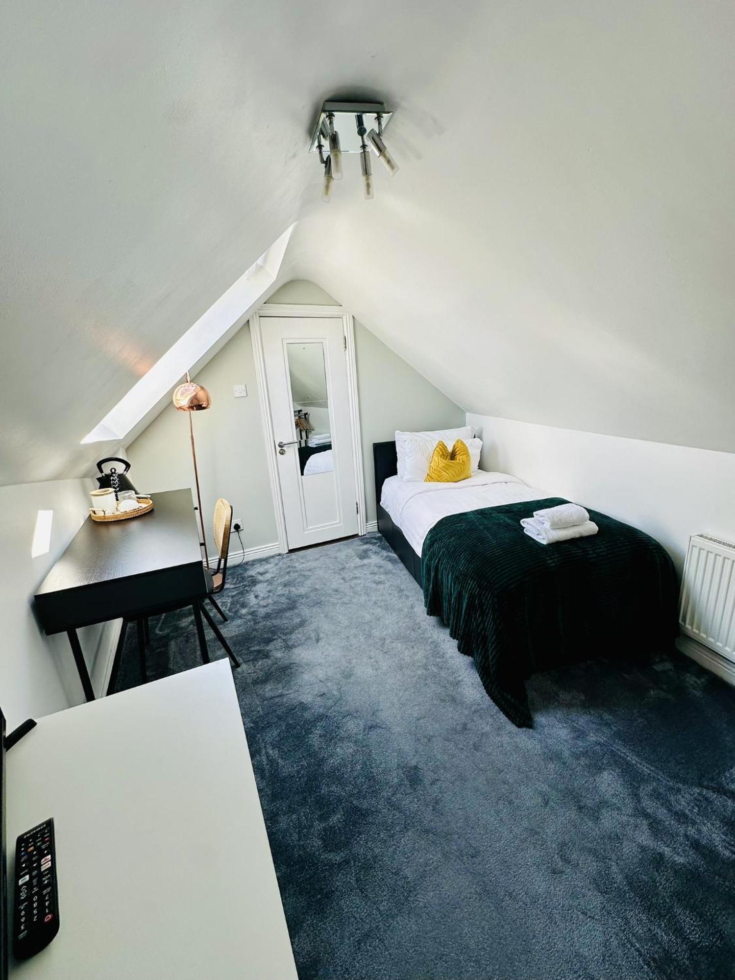 Bed & Breakfast Avoca House