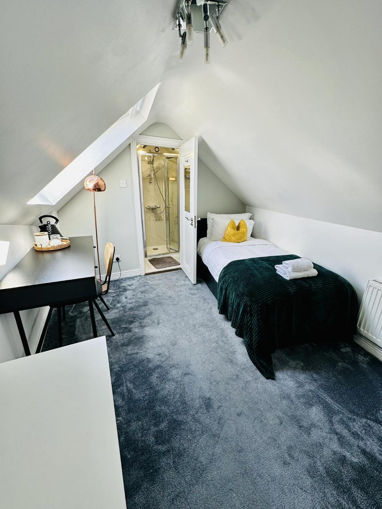 Avoca House Bed & Breakfast 3*