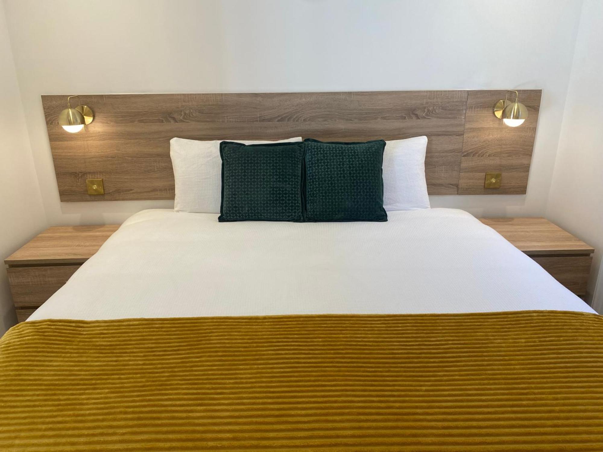 Apartment Modern Space 20 Minutes From Airport
