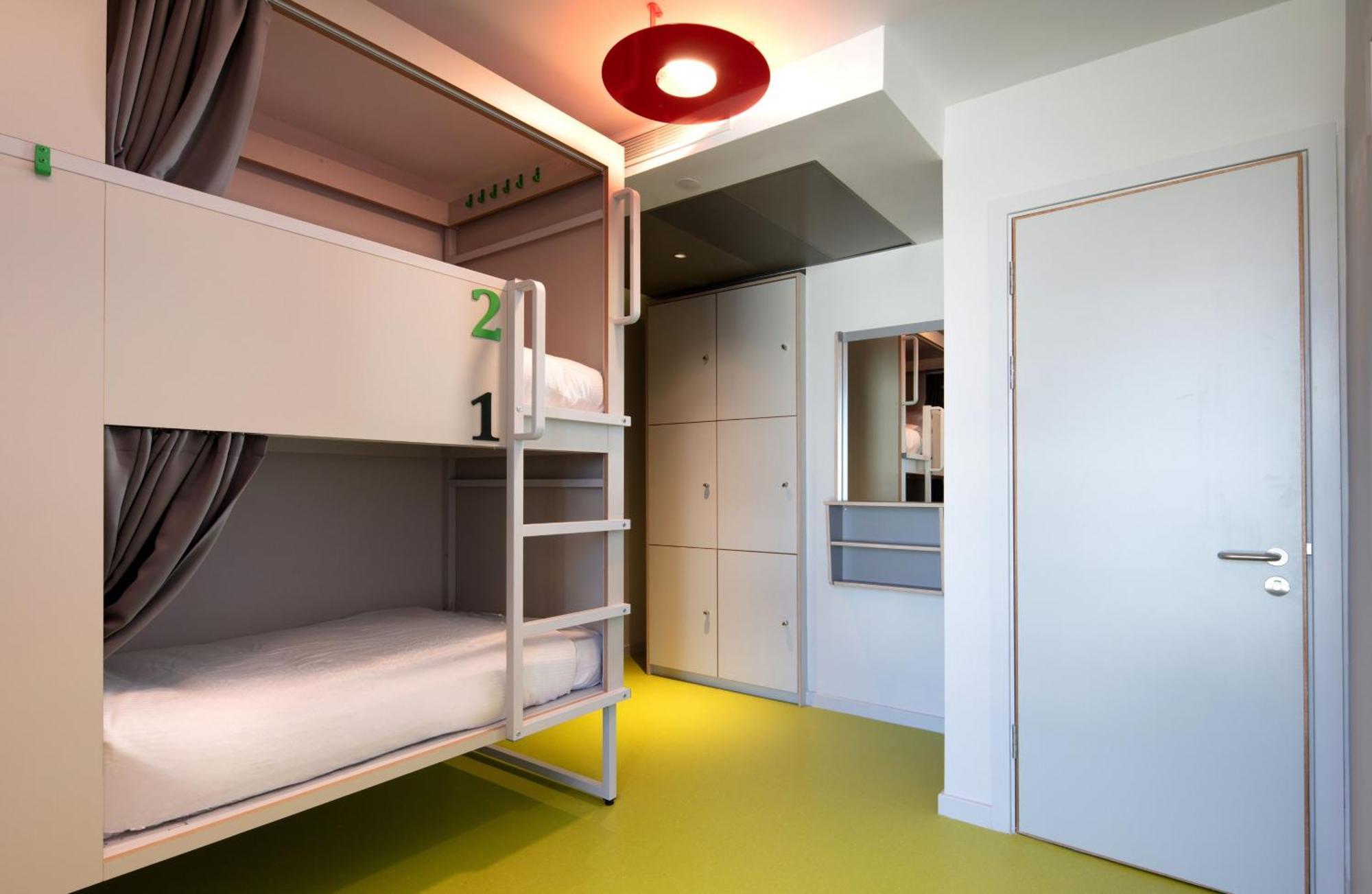 Clink I Lar Hostel *