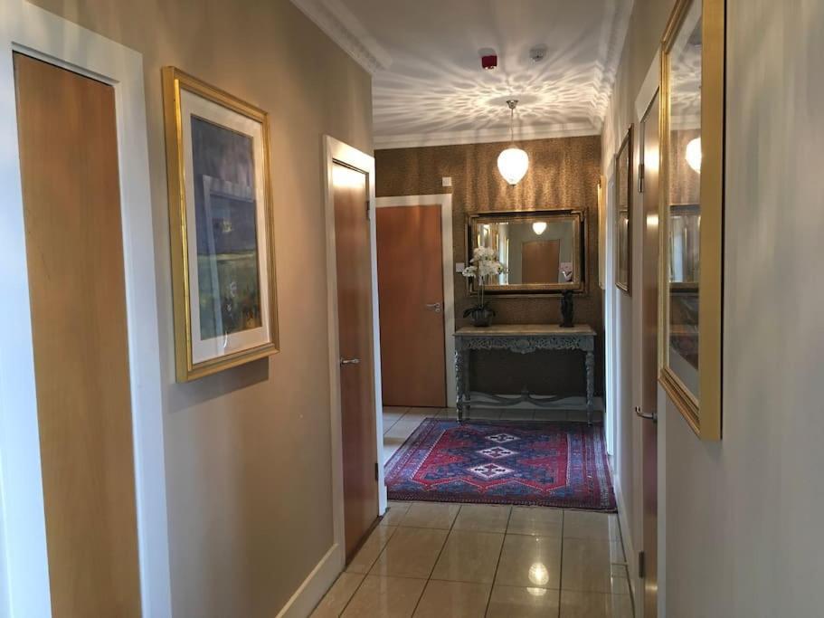 Seaview Luxury Penthouse Sleeps 6 Apartment *