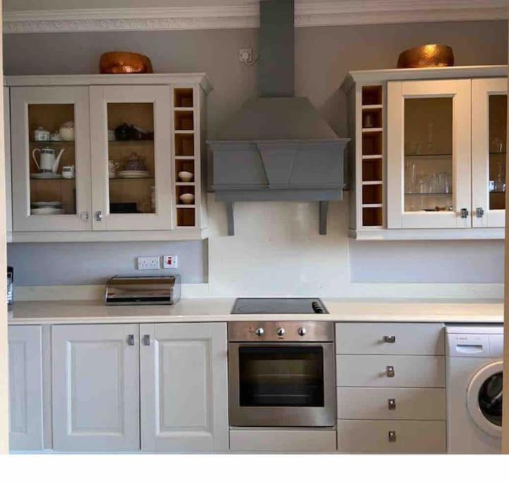 Seaview Luxury Penthouse Sleeps 6 Dublin