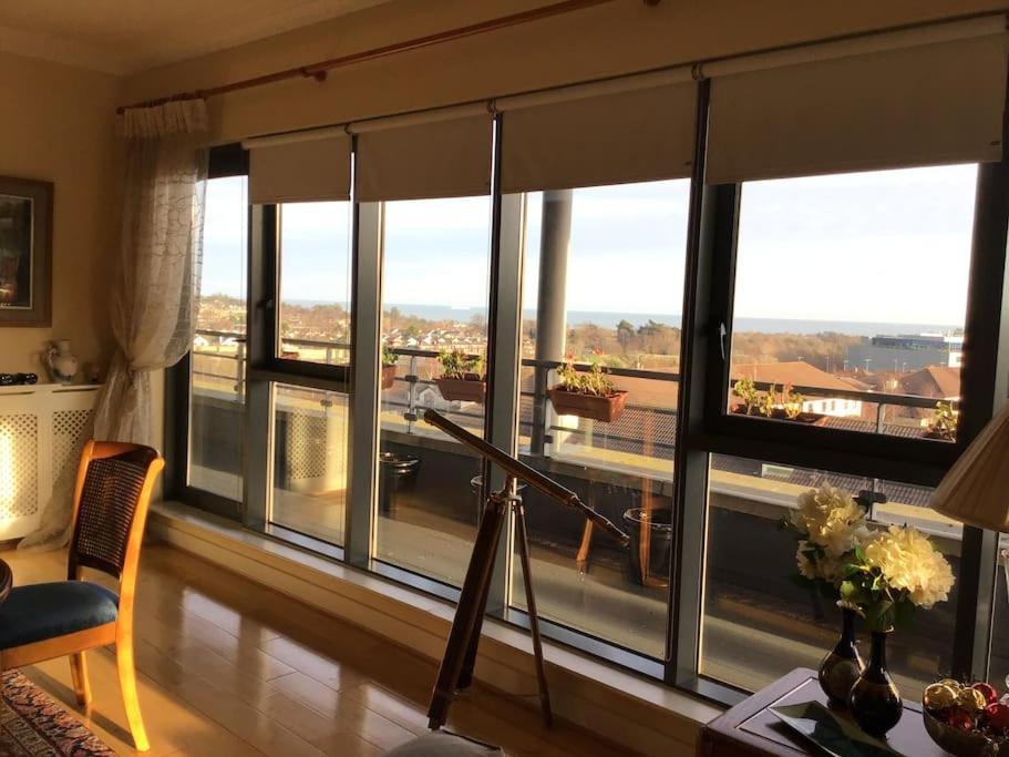 Apartment Seaview Luxury Penthouse Sleeps 6 *