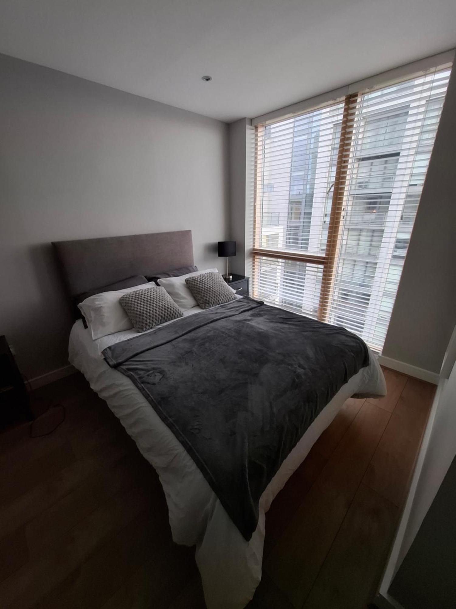 Modern Leopardstown's Living Homestay