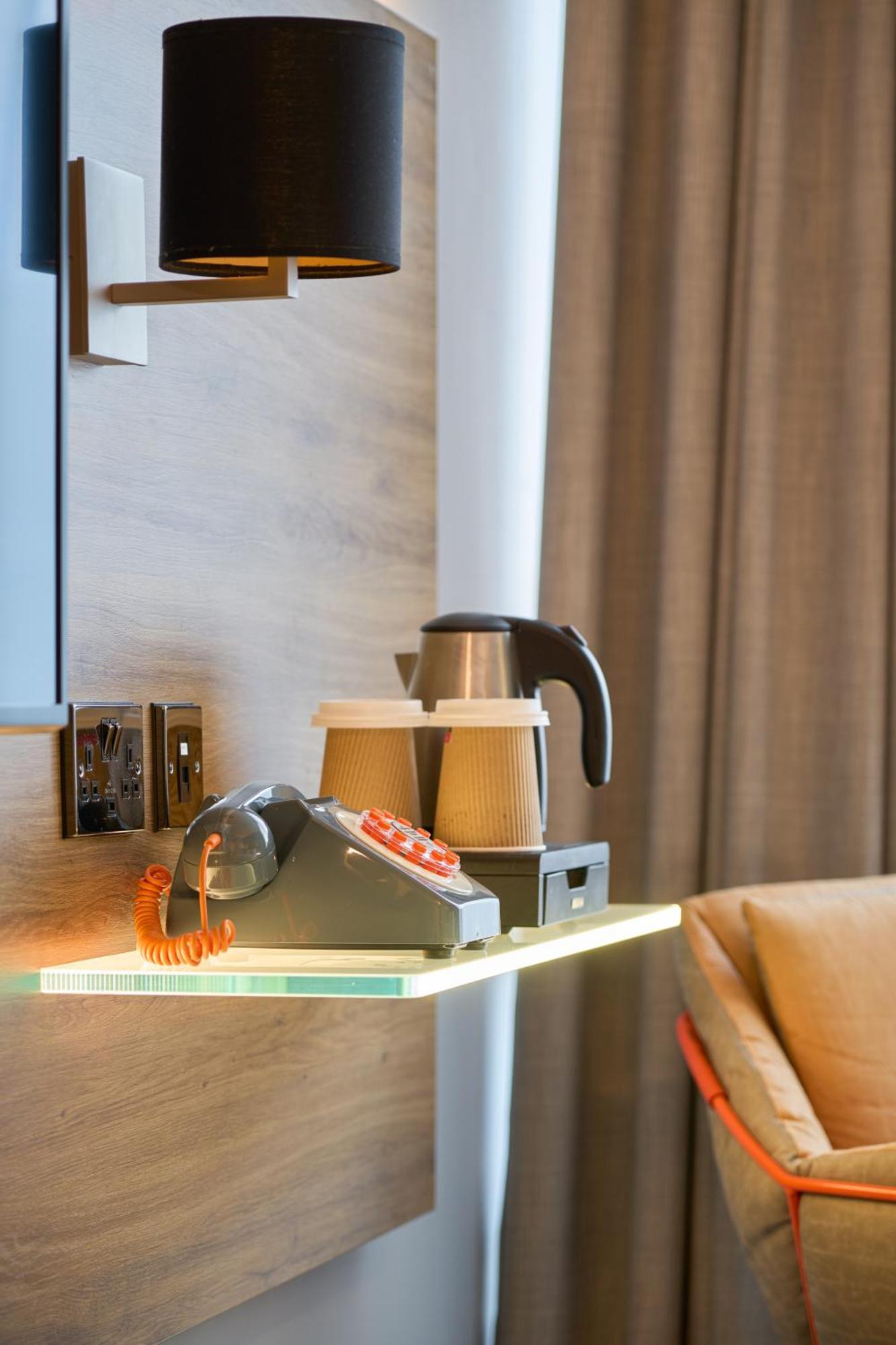 Hotel Moxy 4*