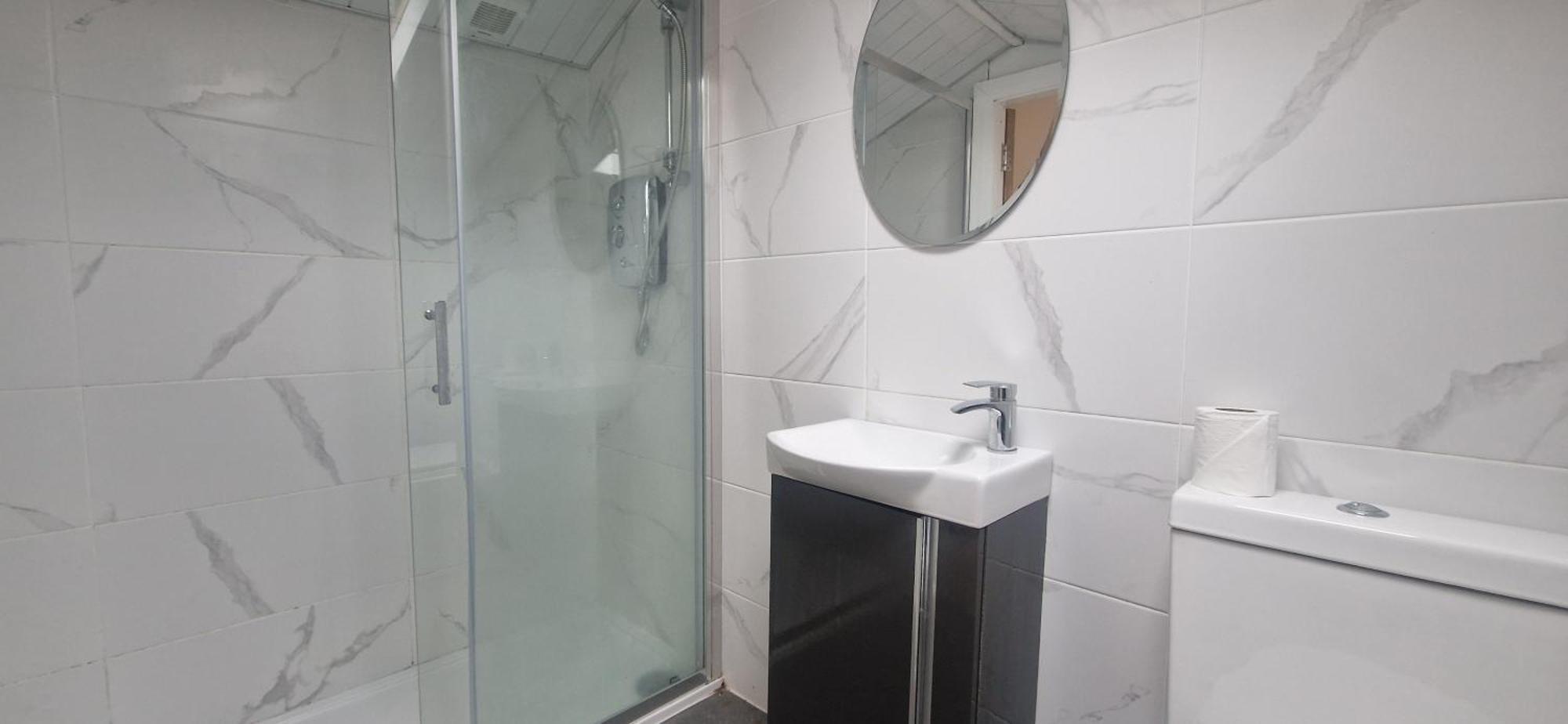 Apartment Upgraded Loft Style Duplex At Rathmines Village