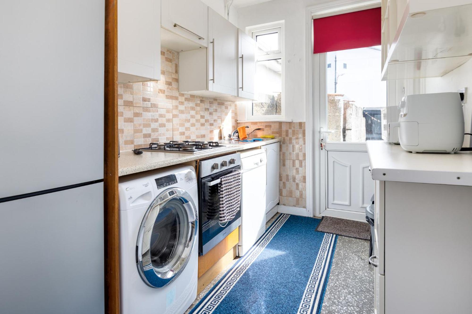 3bed In Rialto 10 Min To Apartment *